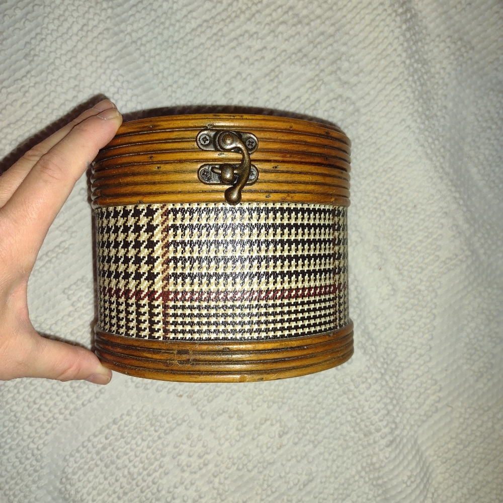 Decorative box, classy, beautiful NWOT